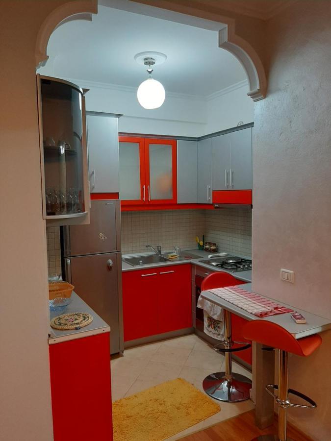 Appartamento Apartament Egzoni City Center Berat Esterno foto